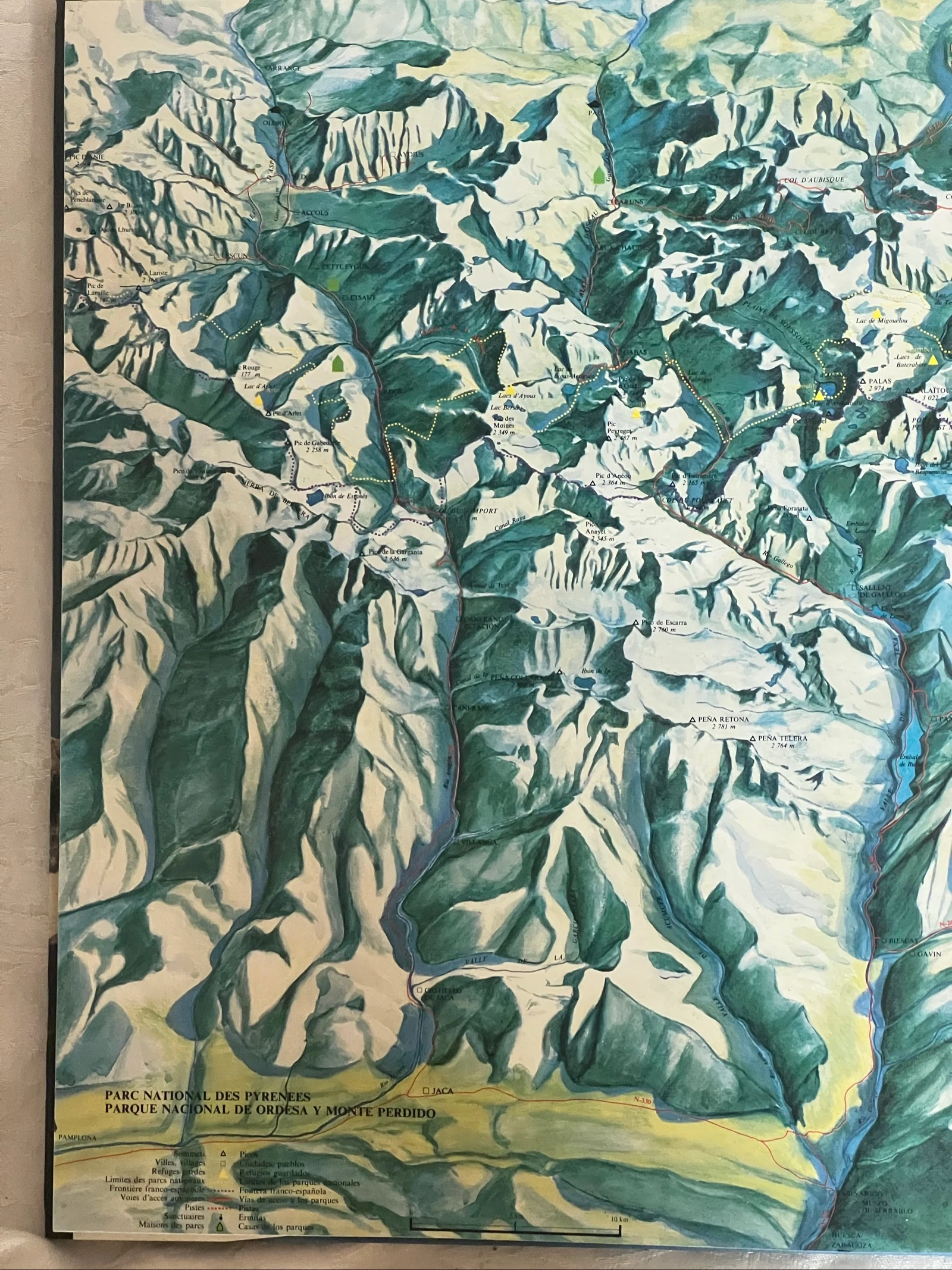 National Parks of the Pyrenees book – photo 11